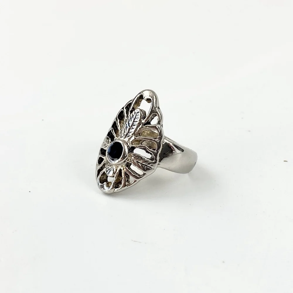 Vintage Native American Style Feather Cross Silver and Black Onyx Statement Ring - Picture 5 of 5